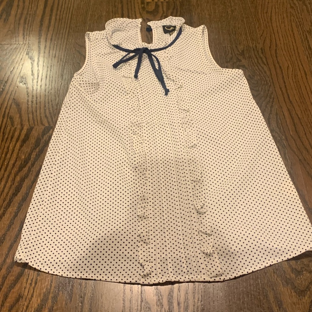 Hearts adorable ruffle blouse med (10/12)